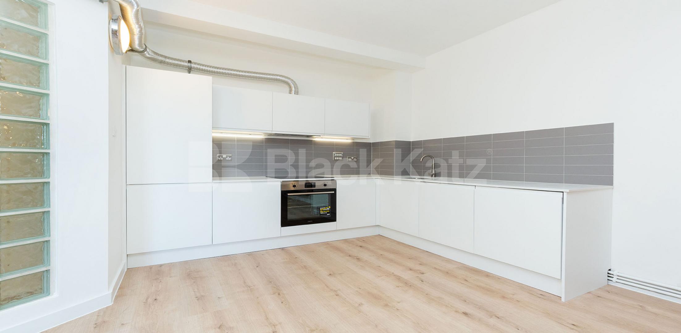 			2 Bedroom, 1 bath, 1 reception Apartment			 SPRINGFIELD HOUSE LOFTS-TYSSEN STREET, DALSTON/HAGGERSTON